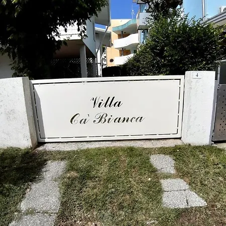 Villa Ca'Bianca - Guest Rooms Gasthof Bibione